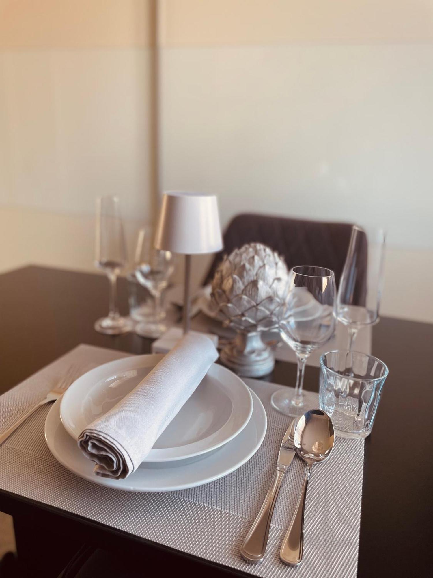Alpesi Apartman Downtown Sopron Exterior foto